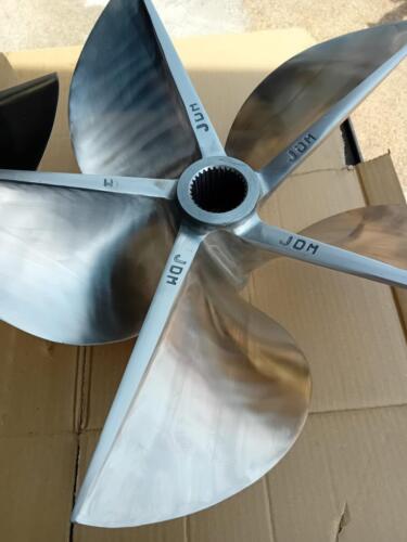 Revisione-eliche-in-acciaio-inox-di-superficie-per-piedi-Arneson3